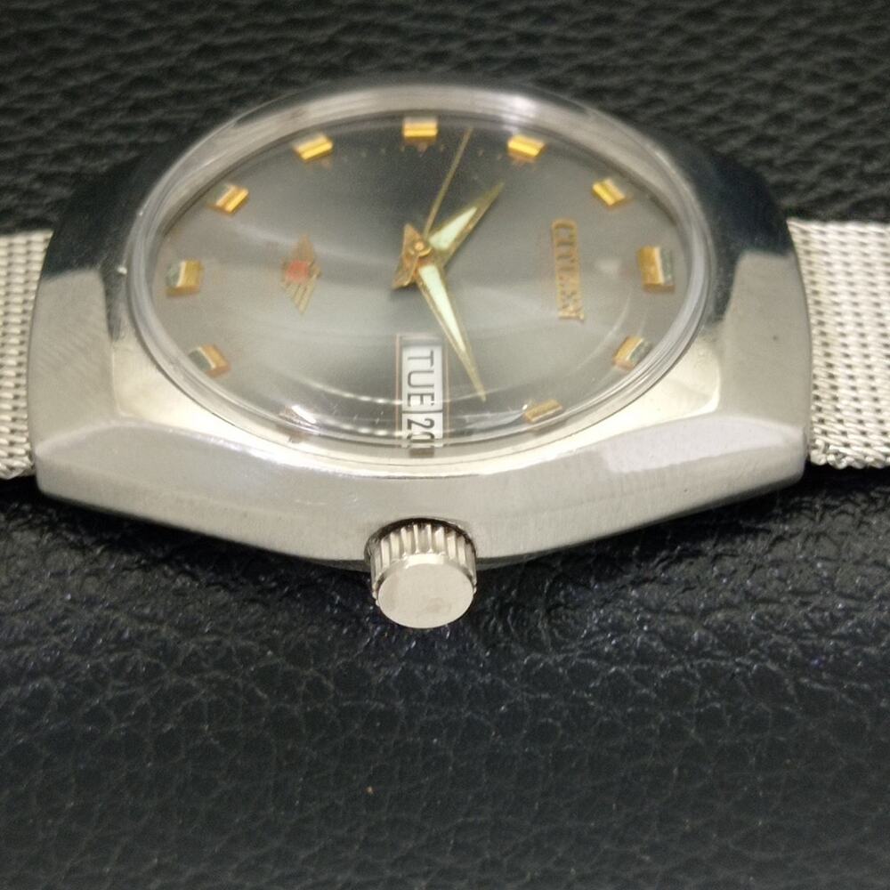 Vintage 1973 Citizen Automatic Mens Silver Watch W/daydate & Gold accents - Picture 5 of 9
